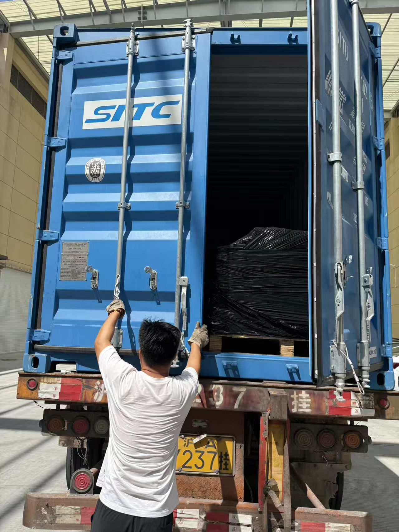 d843b509af097cf0d199079e703807b6 