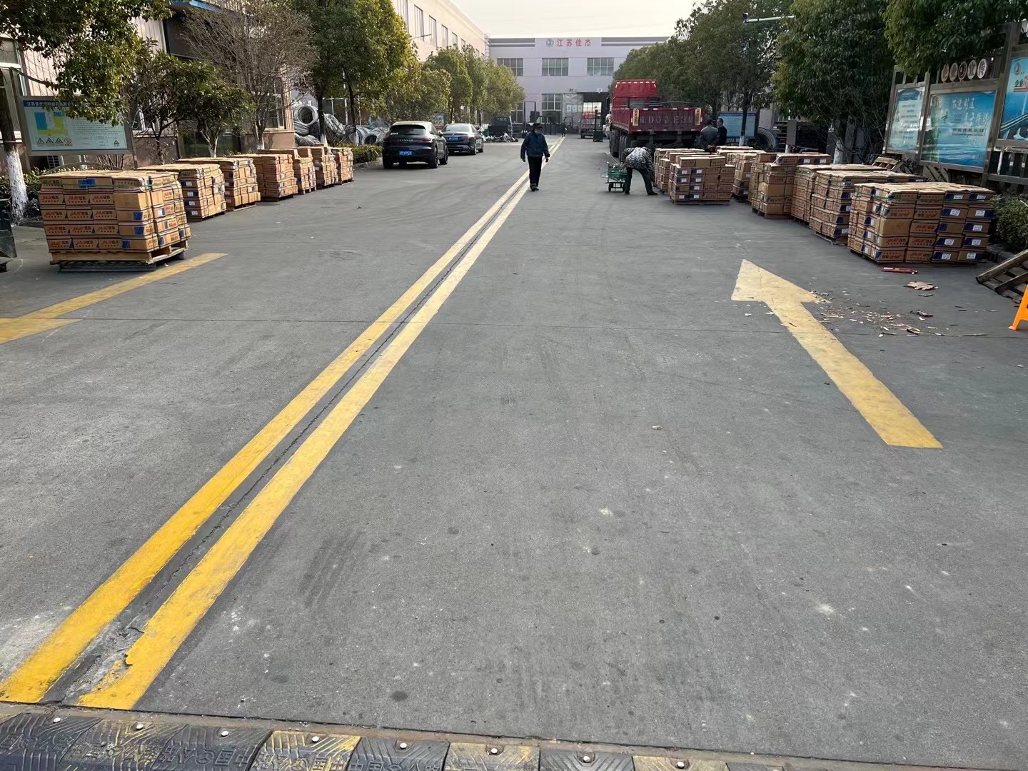 Site d'emballage de marchandises de clients étrangers